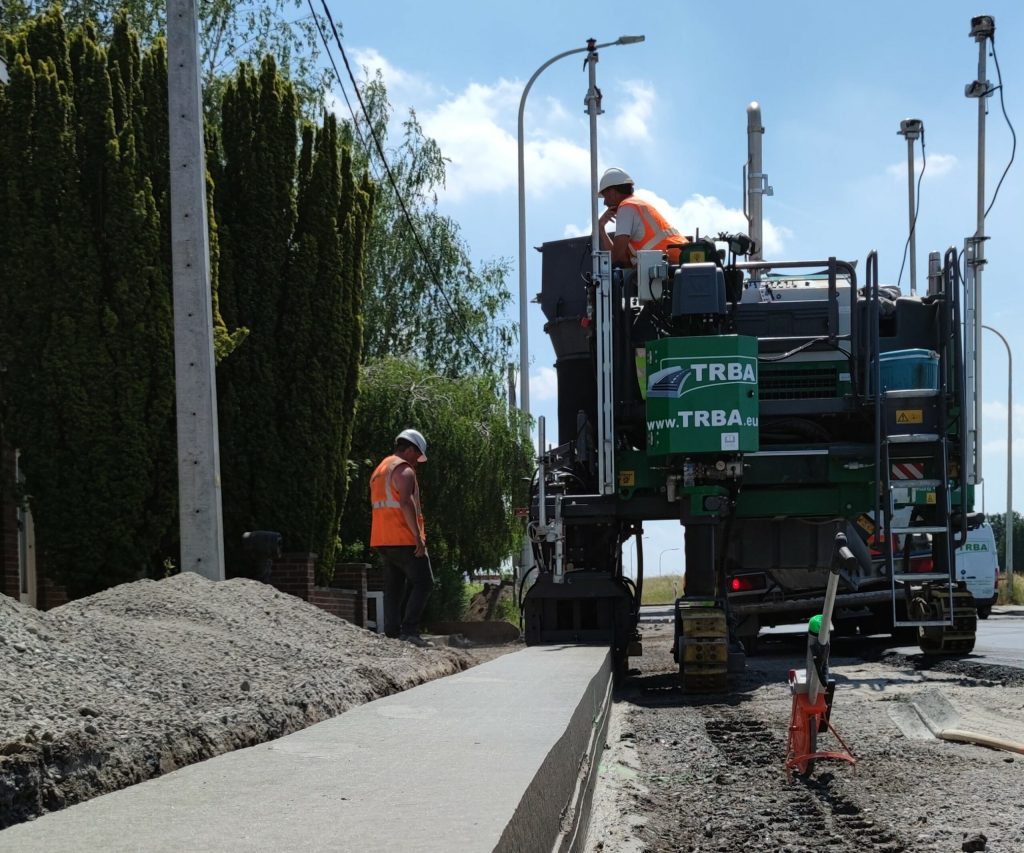 Chantier TRBA — Pose d&rsquo;éléments linéaires coulés en place — Pecq