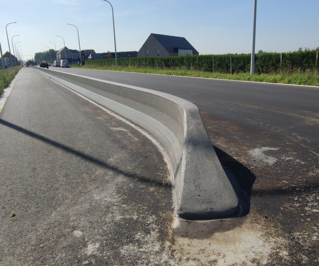 Chantier TRBA — Pose d&rsquo;éléments linéaires coulés en place — Pecq